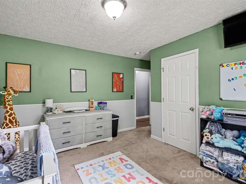 409 Baker Street, Kings Mountain, NC 28086.  MLS# CAR4408668, YatesRealty ID 46485. Primary Bedroom