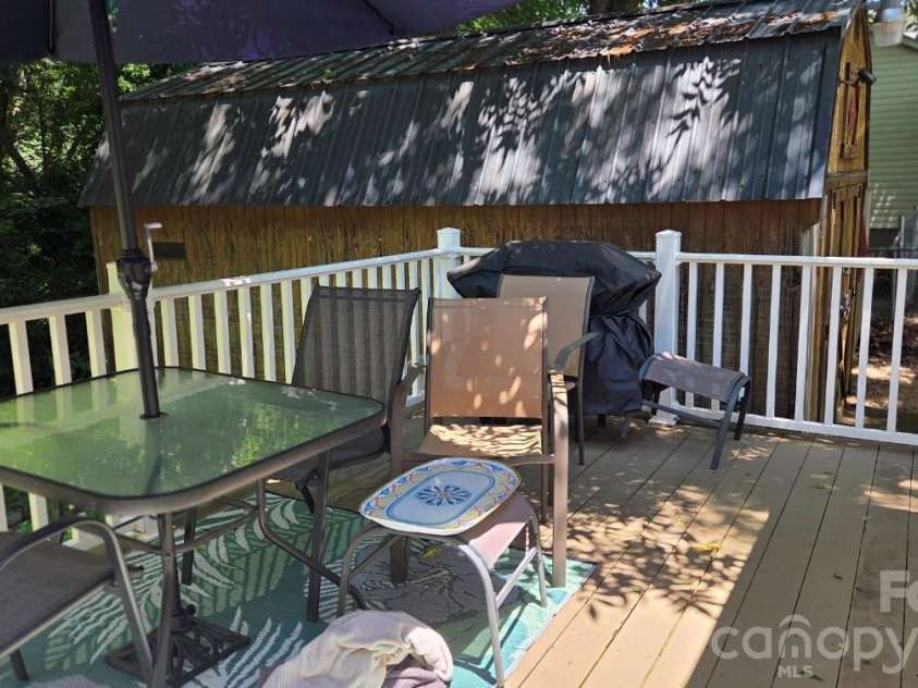 809 Alexander Street, Lincolnton, NC 28092.  MLS# CAR4395562, YatesRealty ID 46489. Back deck