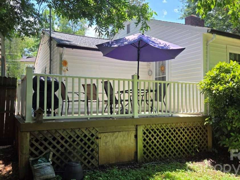 809 Alexander Street, Lincolnton, NC 28092.  MLS# CAR4395562, YatesRealty ID 46489. Back deck