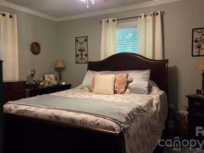 809 Alexander Street, Lincolnton, NC 28092.  MLS# CAR4395562, YatesRealty ID 46489. Primary BR