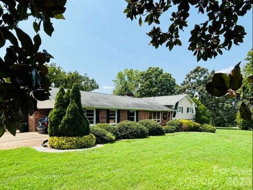 3319 Humphries Road, Shelby, NC 28150.  MLS# CAR4293516, YatesRealty ID 4649. 