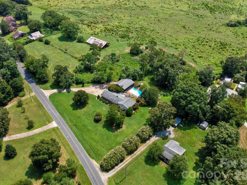 3319 Humphries Road, Shelby, NC 28150.  MLS# CAR4293516, YatesRealty ID 4649. 