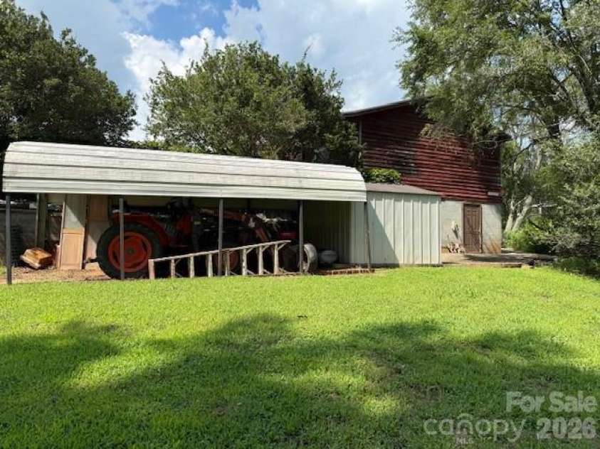 3319 Humphries Road, Shelby, NC 28150.  MLS# CAR4293516, YatesRealty ID 4649. Detached Carport