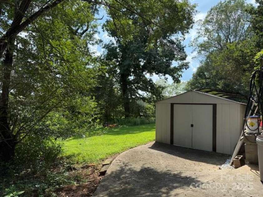 3319 Humphries Road, Shelby, NC 28150.  MLS# CAR4293516, YatesRealty ID 4649. Outbuilding