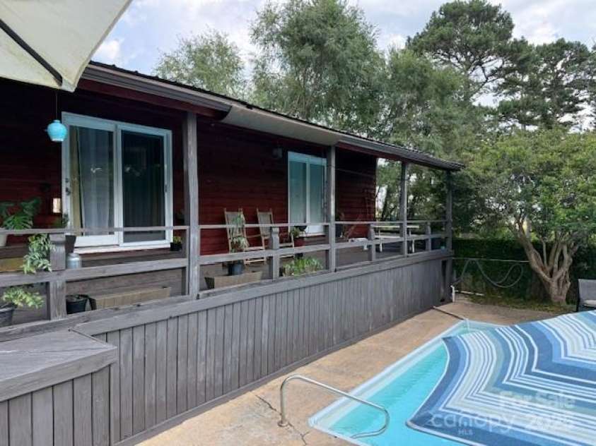 3319 Humphries Road, Shelby, NC 28150.  MLS# CAR4293516, YatesRealty ID 4649. Pool/Guest Quarters