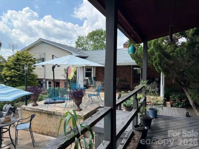 3319 Humphries Road, Shelby, NC 28150.  MLS# CAR4293516, YatesRealty ID 4649. Pool/Guest Quarters