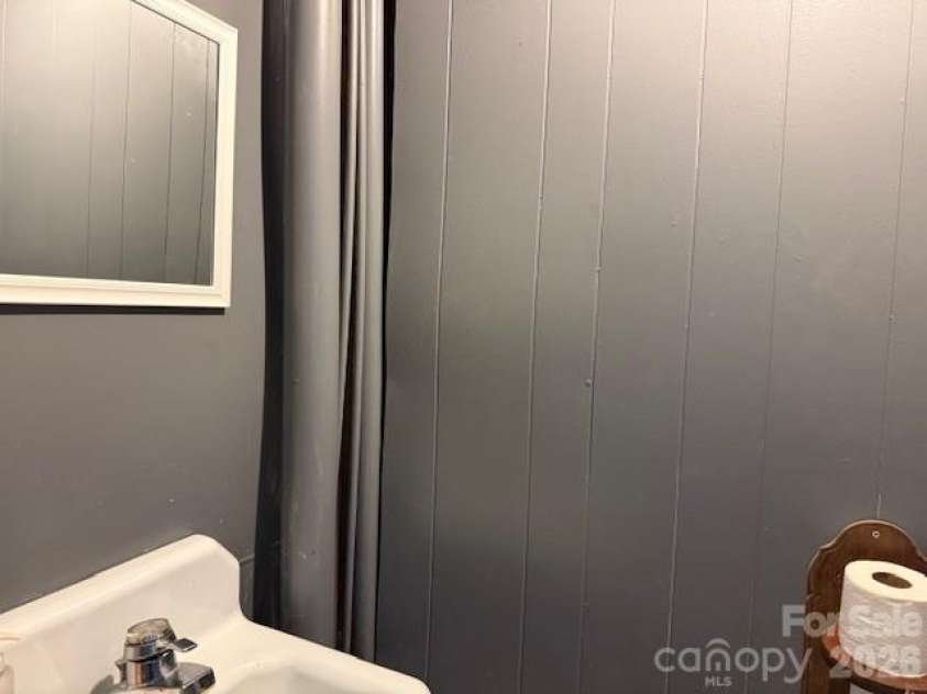 3319 Humphries Road, Shelby, NC 28150.  MLS# CAR4293516, YatesRealty ID 4649. Pool/Guest Quarters Basement Level Kitchen 1/2 Bath