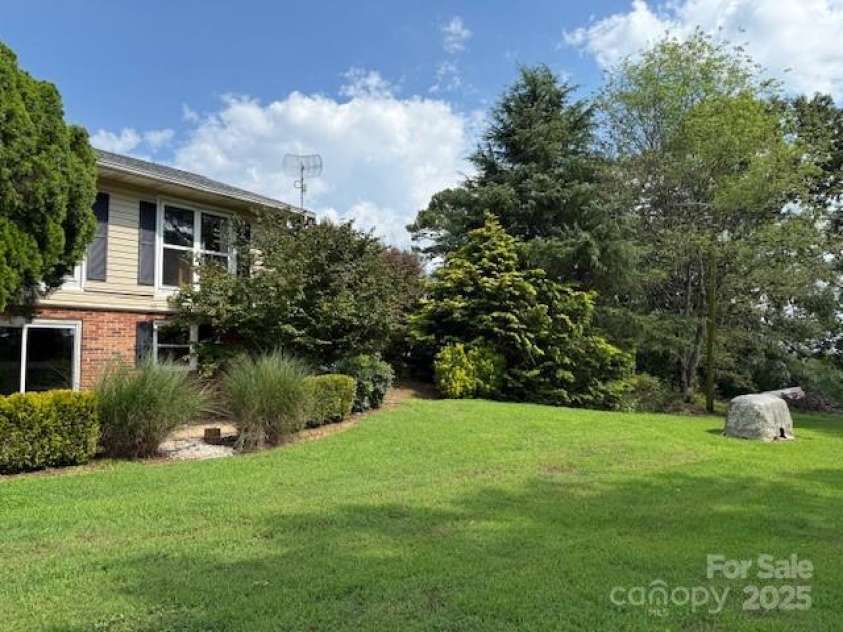 3319 Humphries Road, Shelby, NC 28150.  MLS# CAR4293516, YatesRealty ID 4649. Side Yard