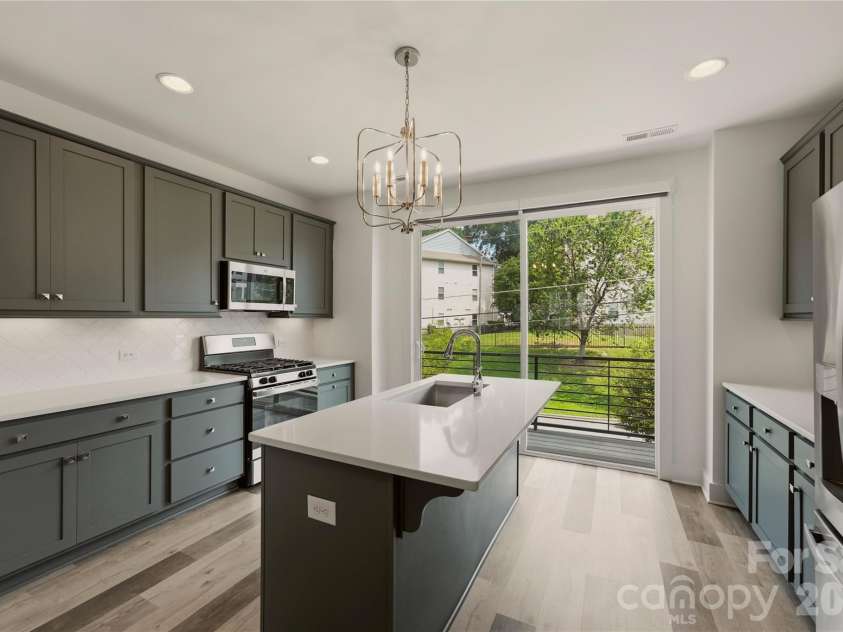 235 Bruns Avenue, Charlotte, NC 28208.  MLS# CAR4398515, YatesRealty ID 46490. 