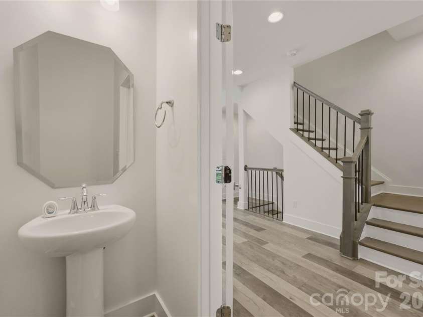 235 Bruns Avenue, Charlotte, NC 28208.  MLS# CAR4398515, YatesRealty ID 46490. 