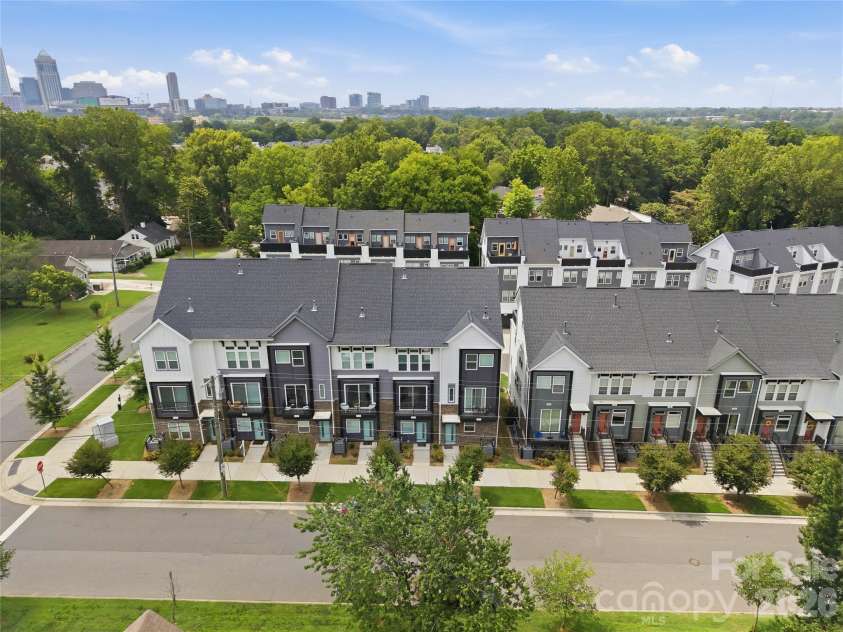 235 Bruns Avenue, Charlotte, NC 28208.  MLS# CAR4398515, YatesRealty ID 46490. 