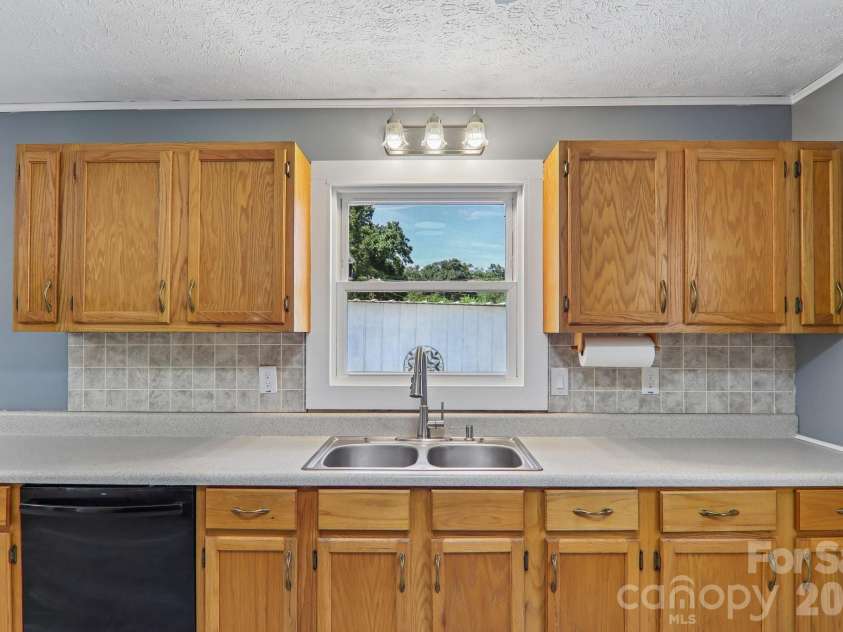 120 Sonoma Road, Waynesville, NC 28786.  MLS# CAR4416940, YatesRealty ID 46494. 