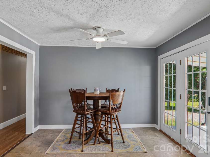 120 Sonoma Road, Waynesville, NC 28786.  MLS# CAR4416940, YatesRealty ID 46494. 
