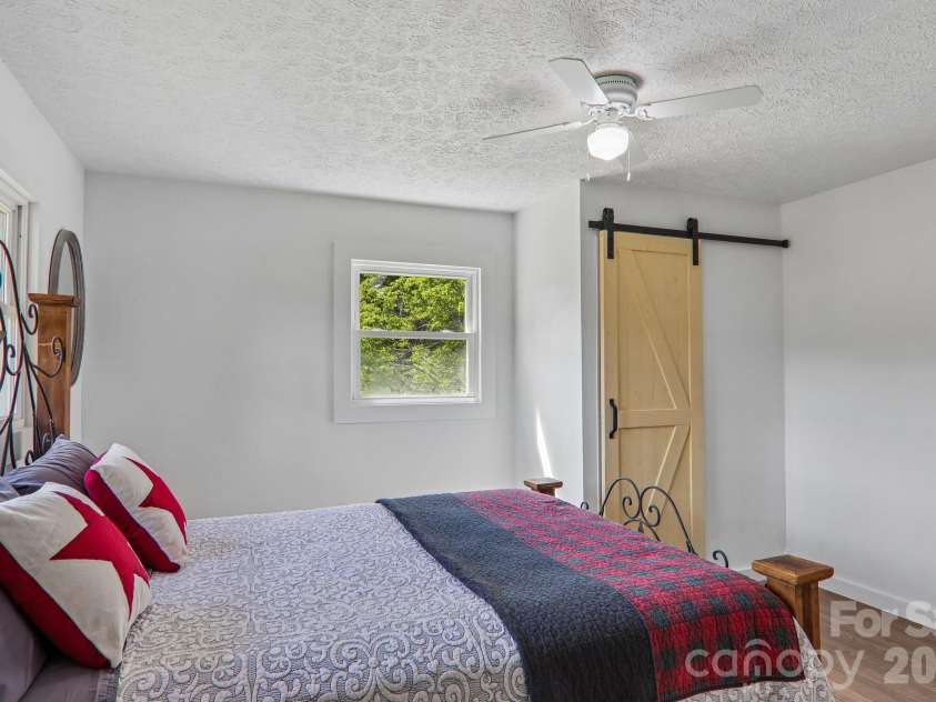 120 Sonoma Road, Waynesville, NC 28786.  MLS# CAR4416940, YatesRealty ID 46494. 