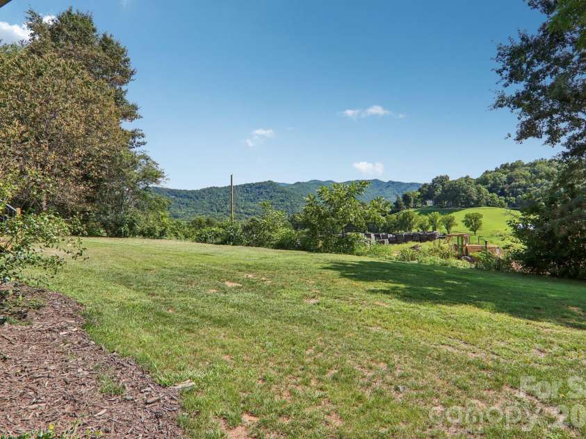120 Sonoma Road, Waynesville, NC 28786.  MLS# CAR4416940, YatesRealty ID 46494. 