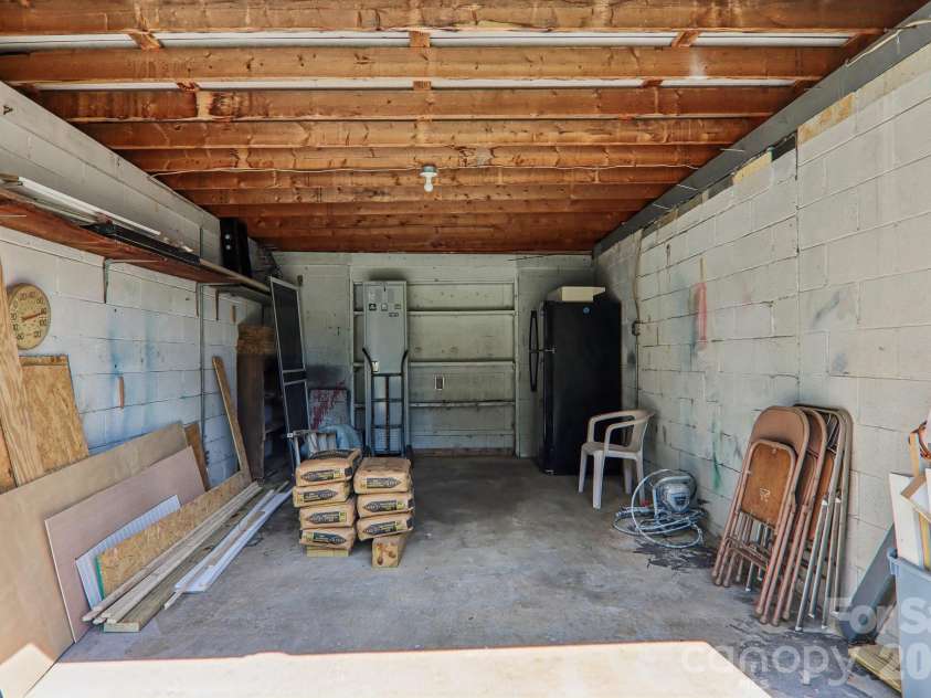 120 Sonoma Road, Waynesville, NC 28786.  MLS# CAR4416940, YatesRealty ID 46494. 