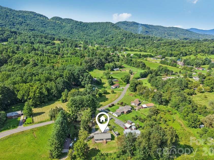 120 Sonoma Road, Waynesville, NC 28786.  MLS# CAR4416940, YatesRealty ID 46494. 