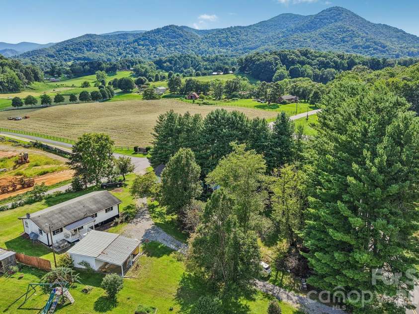 120 Sonoma Road, Waynesville, NC 28786.  MLS# CAR4416940, YatesRealty ID 46494. 