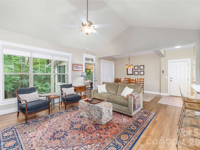 308 Fennel Dun Circle, Biltmore Lake, NC 28715.  MLS# CAR4417484, YatesRealty ID 46495. 