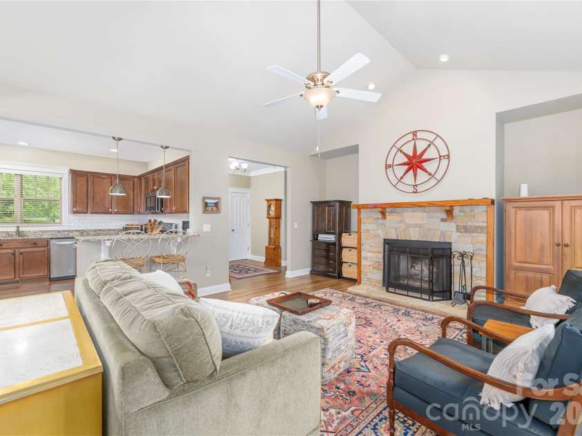 308 Fennel Dun Circle, Biltmore Lake, NC 28715.  MLS# CAR4417484, YatesRealty ID 46495. 