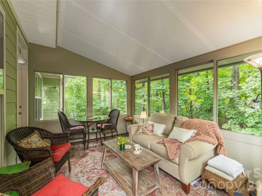 308 Fennel Dun Circle, Biltmore Lake, NC 28715.  MLS# CAR4417484, YatesRealty ID 46495. 