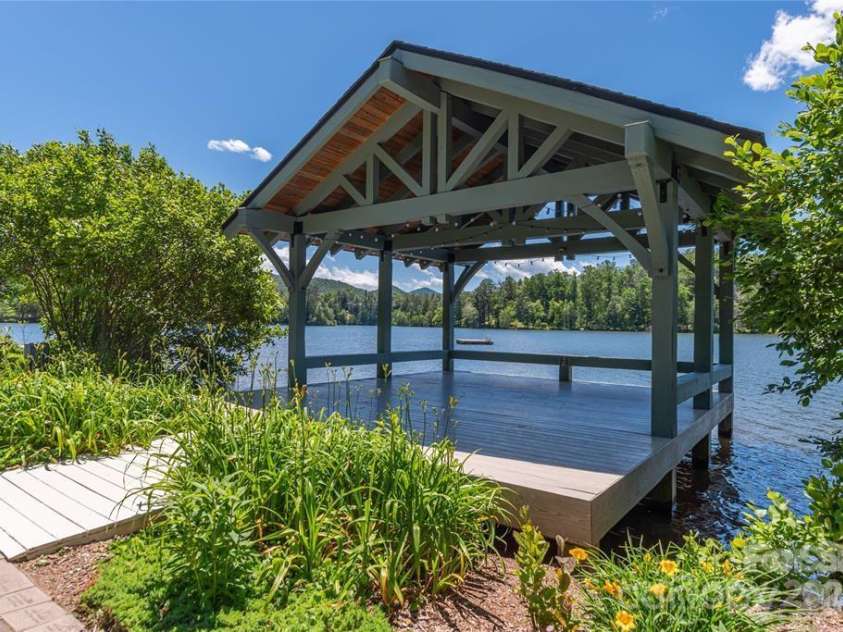 308 Fennel Dun Circle, Biltmore Lake, NC 28715.  MLS# CAR4417484, YatesRealty ID 46495. 