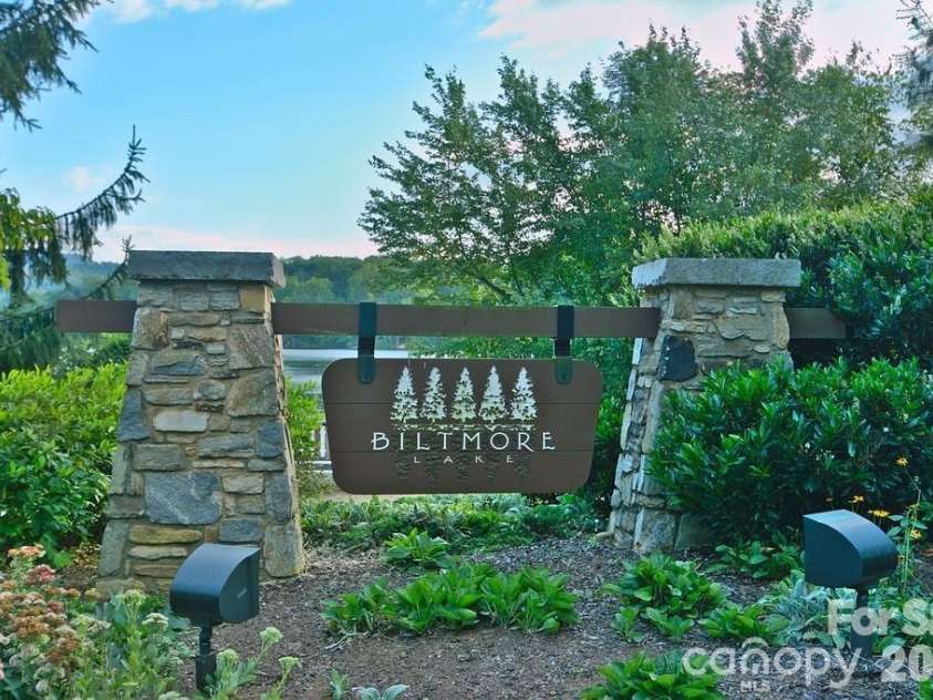 308 Fennel Dun Circle, Biltmore Lake, NC 28715.  MLS# CAR4417484, YatesRealty ID 46495. 