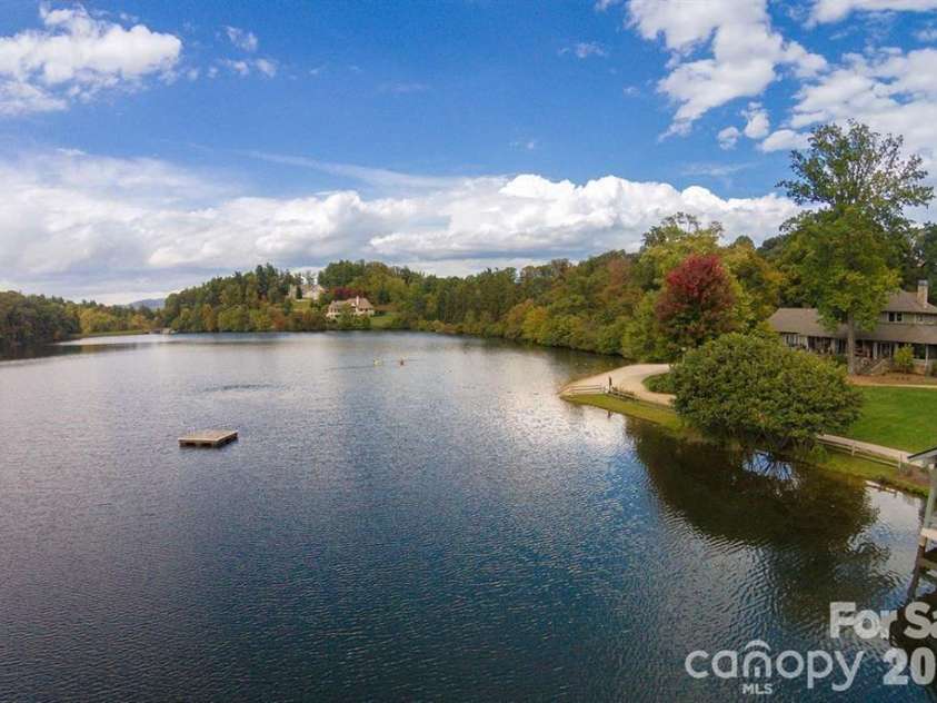 308 Fennel Dun Circle, Biltmore Lake, NC 28715.  MLS# CAR4417484, YatesRealty ID 46495. 