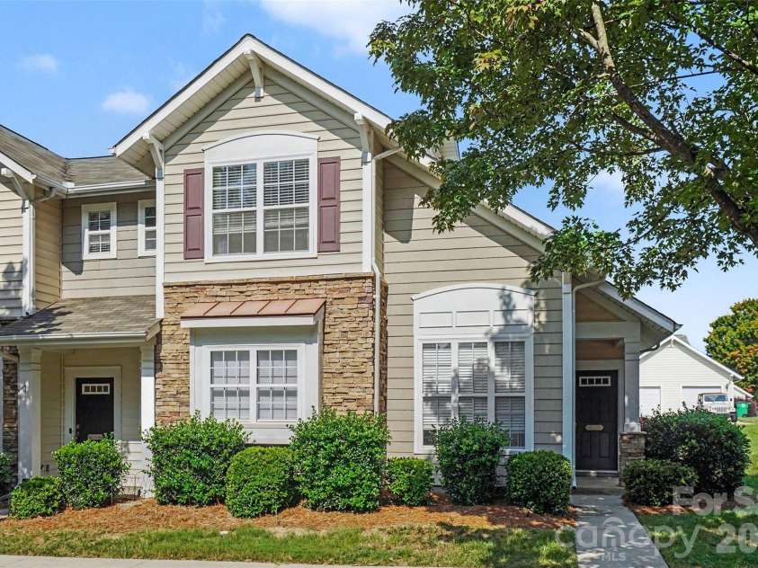 1148 Drummond Lane, Matthews, NC 28104.  MLS# CAR4416165, YatesRealty ID 46496. 