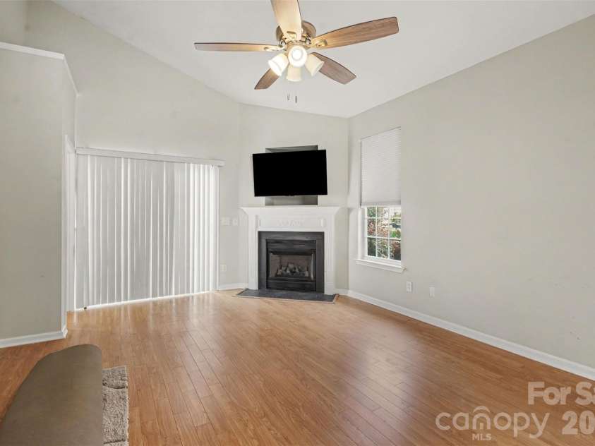 1148 Drummond Lane, Matthews, NC 28104.  MLS# CAR4416165, YatesRealty ID 46496. 