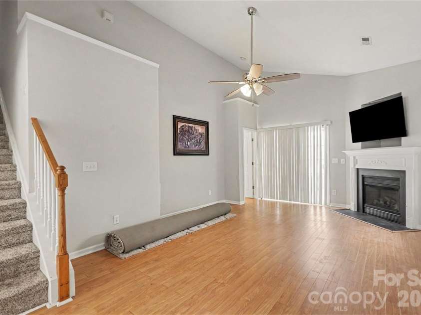 1148 Drummond Lane, Matthews, NC 28104.  MLS# CAR4416165, YatesRealty ID 46496. 