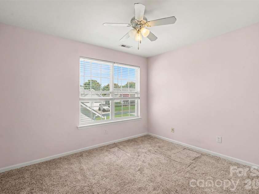1148 Drummond Lane, Matthews, NC 28104.  MLS# CAR4416165, YatesRealty ID 46496. 