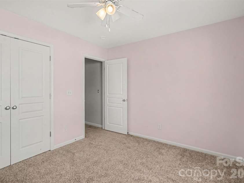 1148 Drummond Lane, Matthews, NC 28104.  MLS# CAR4416165, YatesRealty ID 46496. 
