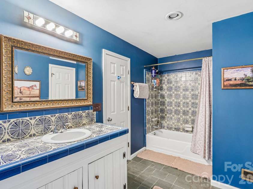 29 Tribune Avenue, Concord, NC 28025.  MLS# CAR4394507, YatesRealty ID 46497. 