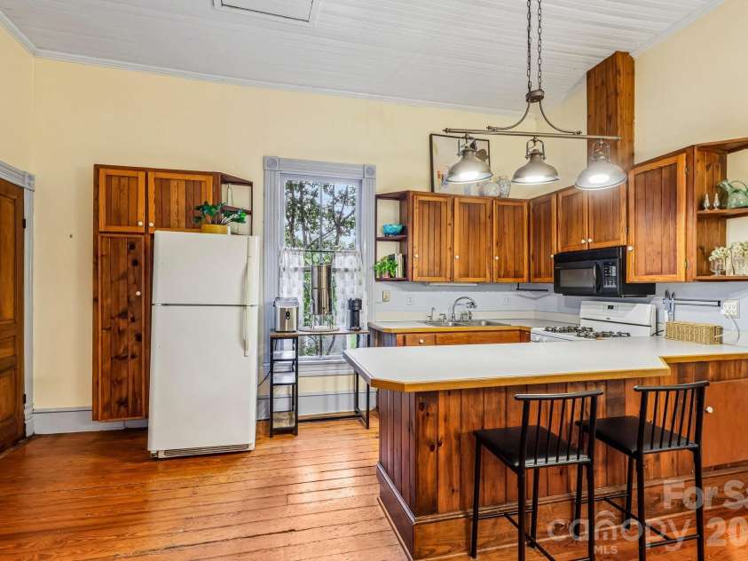 29 Tribune Avenue, Concord, NC 28025.  MLS# CAR4423326, YatesRealty ID 46497. 