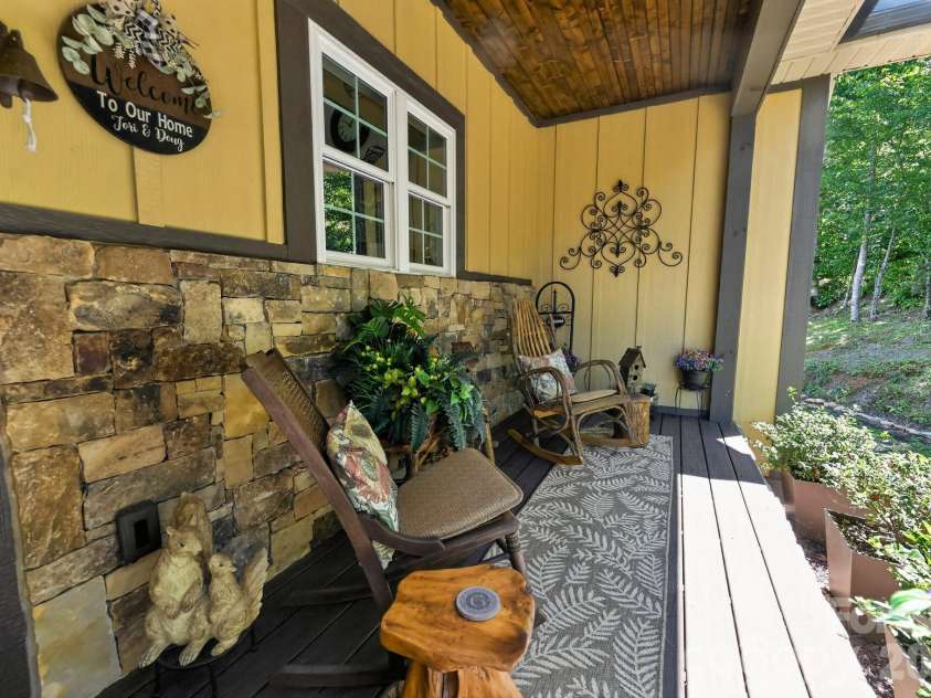 100 Brookstone Mountain Trail, Franklin, NC 28734.  MLS# CAR4417171, YatesRealty ID 46499. 