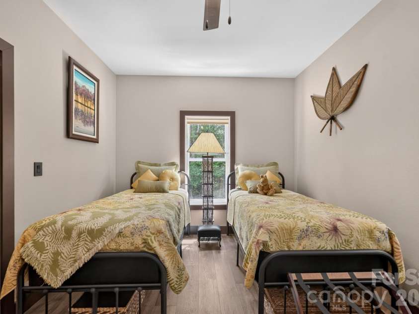 100 Brookstone Mountain Trail, Franklin, NC 28734.  MLS# CAR4417171, YatesRealty ID 46499. 