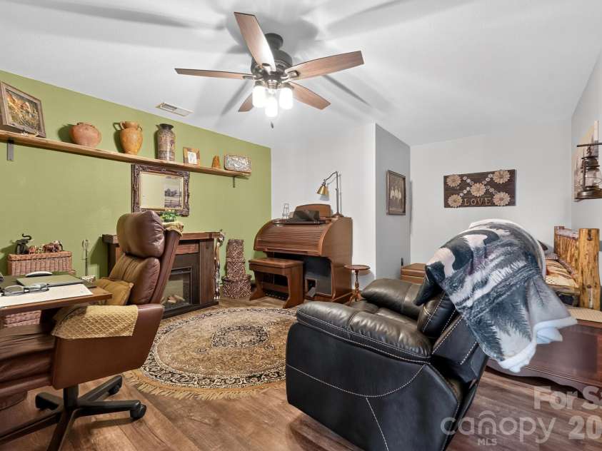 100 Brookstone Mountain Trail, Franklin, NC 28734.  MLS# CAR4417171, YatesRealty ID 46499. 