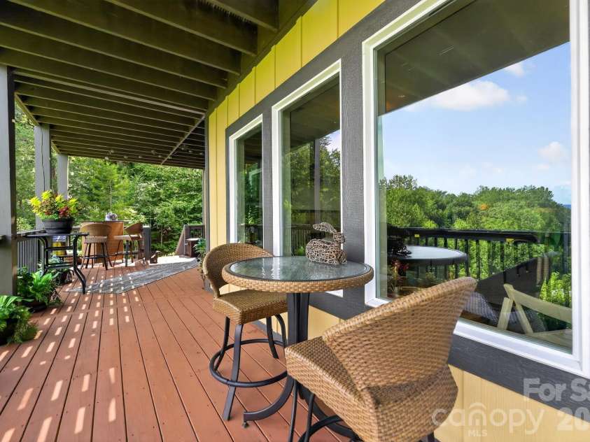 100 Brookstone Mountain Trail, Franklin, NC 28734.  MLS# CAR4417171, YatesRealty ID 46499. 