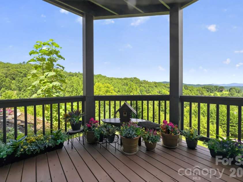 100 Brookstone Mountain Trail, Franklin, NC 28734.  MLS# CAR4417171, YatesRealty ID 46499. 