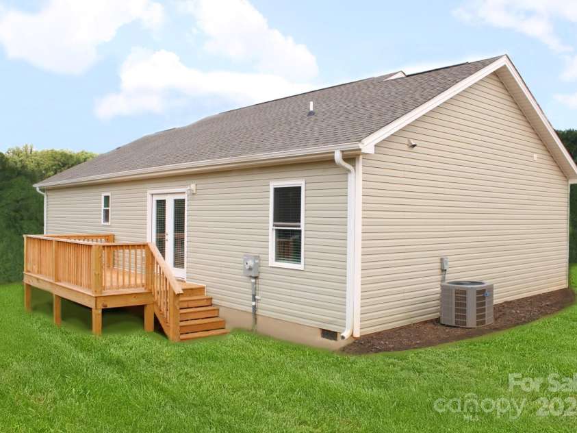 160 Quinn Hill Lane, Mars Hill, NC 28754.  MLS# CAR4167888, YatesRealty ID 465. 