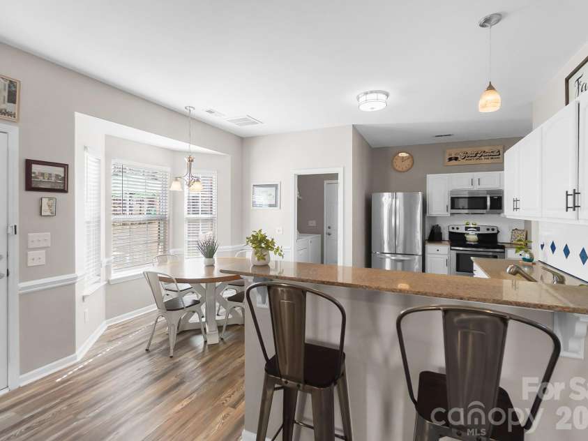 6904 Reedy Creek Road, Charlotte, NC 28215.  MLS# CAR4335977, YatesRealty ID 4650. 