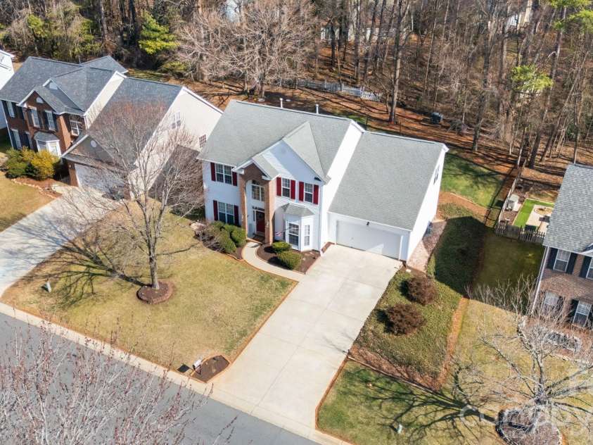 6904 Reedy Creek Road, Charlotte, NC 28215.  MLS# CAR4335977, YatesRealty ID 4650. 