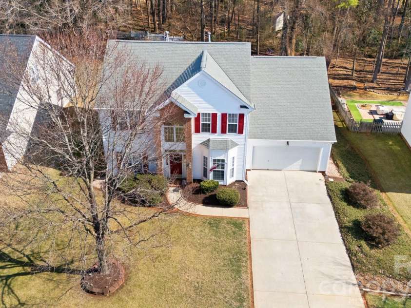 6904 Reedy Creek Road, Charlotte, NC 28215.  MLS# CAR4335977, YatesRealty ID 4650. 