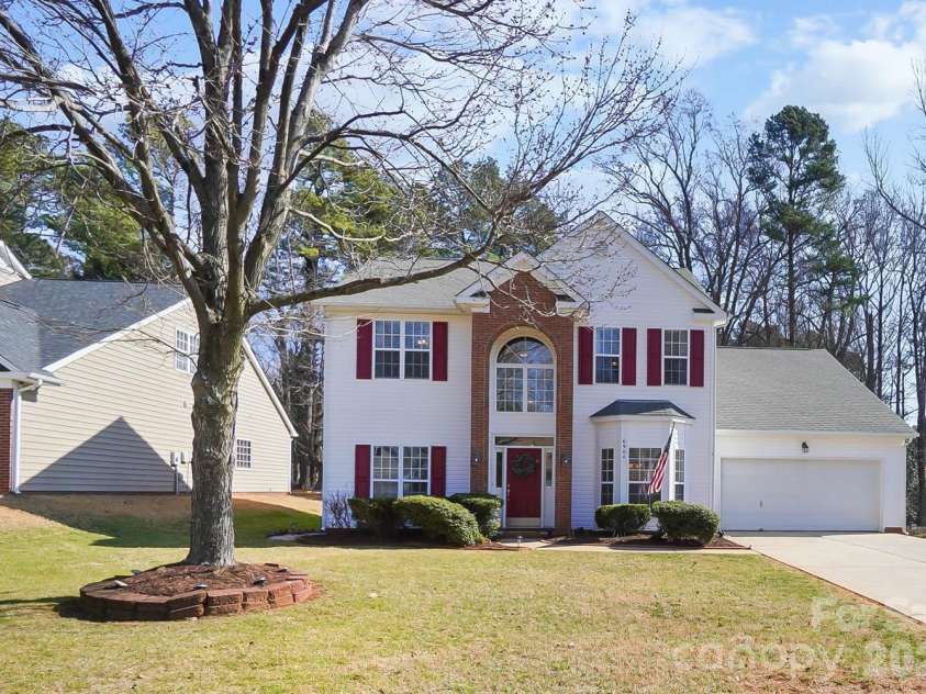 6904 Reedy Creek Road, Charlotte, NC 28215.  MLS# CAR4335977, YatesRealty ID 4650. 