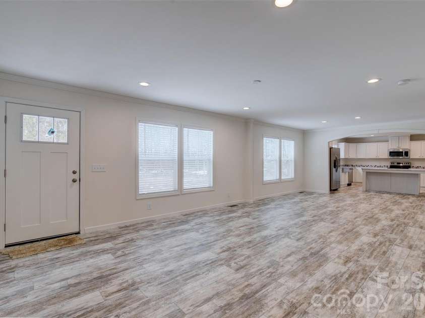 978 Old York Road, Chester, SC 29706.  MLS# CAR4343132, YatesRealty ID 4650. 