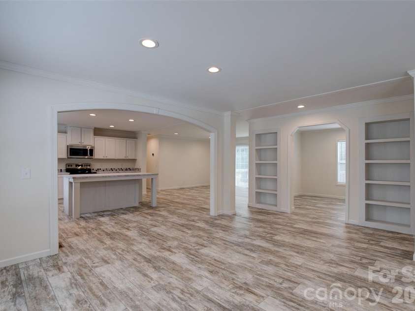 978 Old York Road, Chester, SC 29706.  MLS# CAR4343132, YatesRealty ID 4650. 