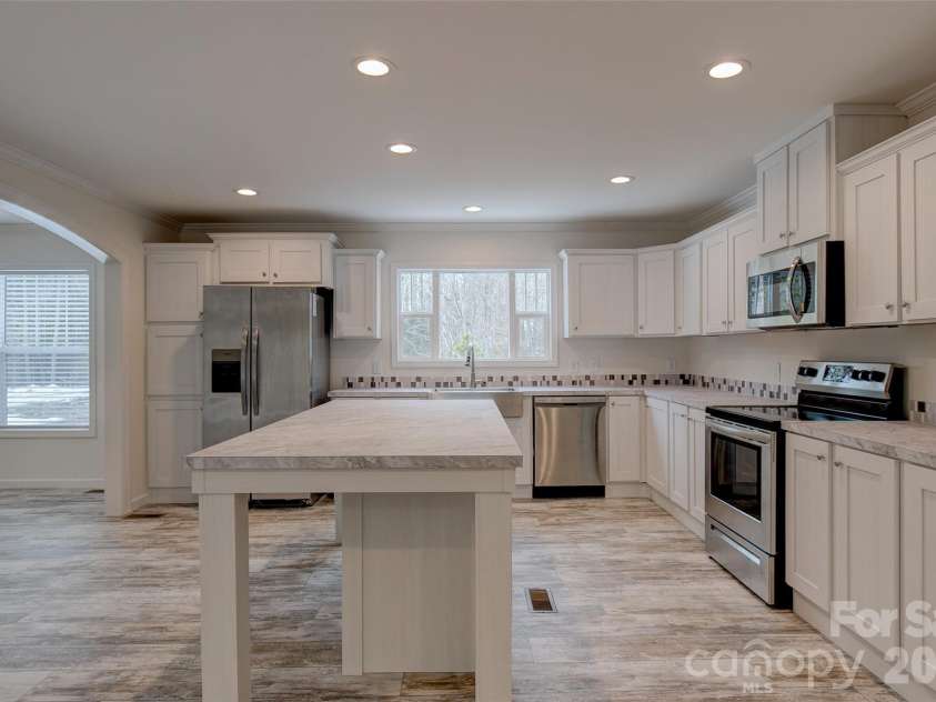 978 Old York Road, Chester, SC 29706.  MLS# CAR4343132, YatesRealty ID 4650. 