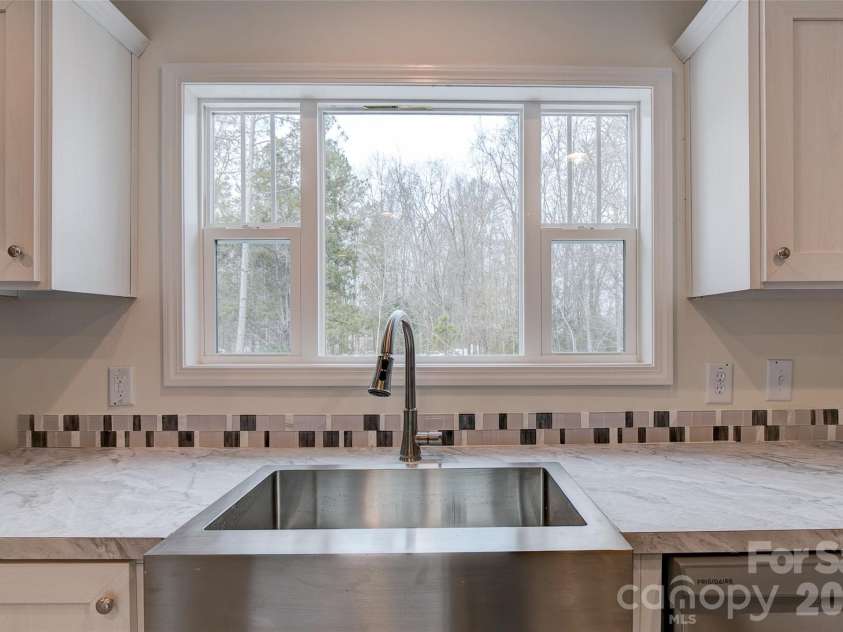 978 Old York Road, Chester, SC 29706.  MLS# CAR4343132, YatesRealty ID 4650. 