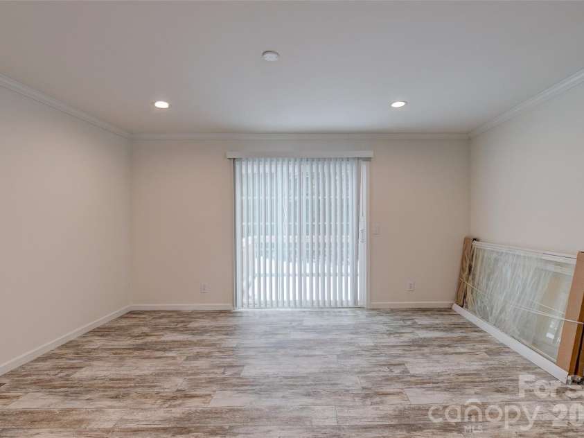 978 Old York Road, Chester, SC 29706.  MLS# CAR4343132, YatesRealty ID 4650. 